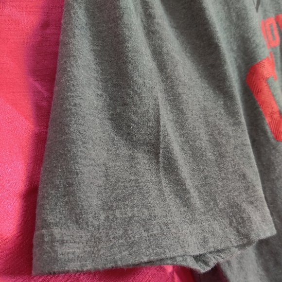 🗺️ Under Armour heatgear Move The Chains T-Shirt Men’s Medium Football Theme - Picture 7 of 9